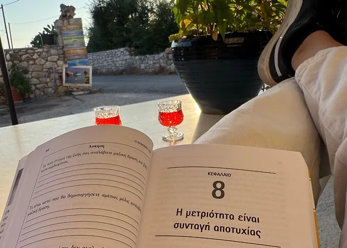 Thea Dysis Ii Apartment